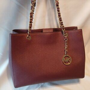 Michael Kors Susannah shoulder tote